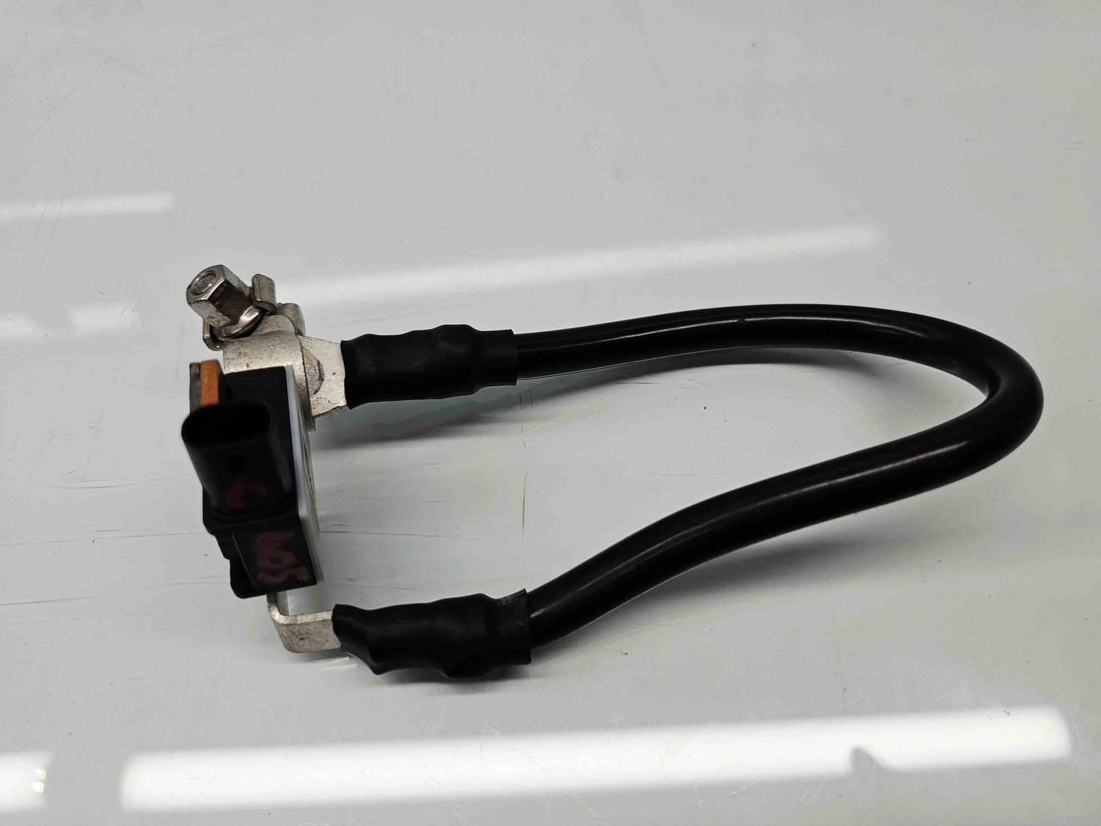 Borna baterie (-) AUDI Q7 (4MB) [Fabr 2015-prezent] 8S0915181 - imagine 2