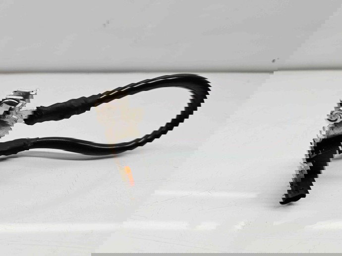  Borna baterie (-)  AUDI Q7 (4MB) [Fabr 2015-prezent] 8S0915181 