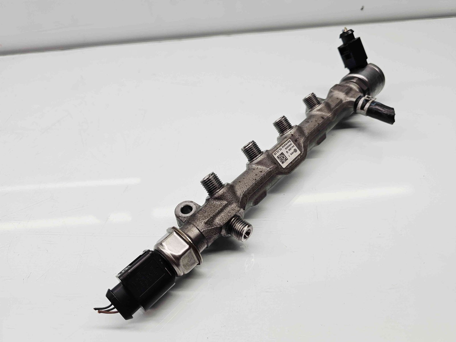 Rampa injectoare Volkswagen Passat B8 (3G2) [Fabr 2015-prezent] 04L089G 2.0 TDI DETA 140KW / 190CP - imagine 4