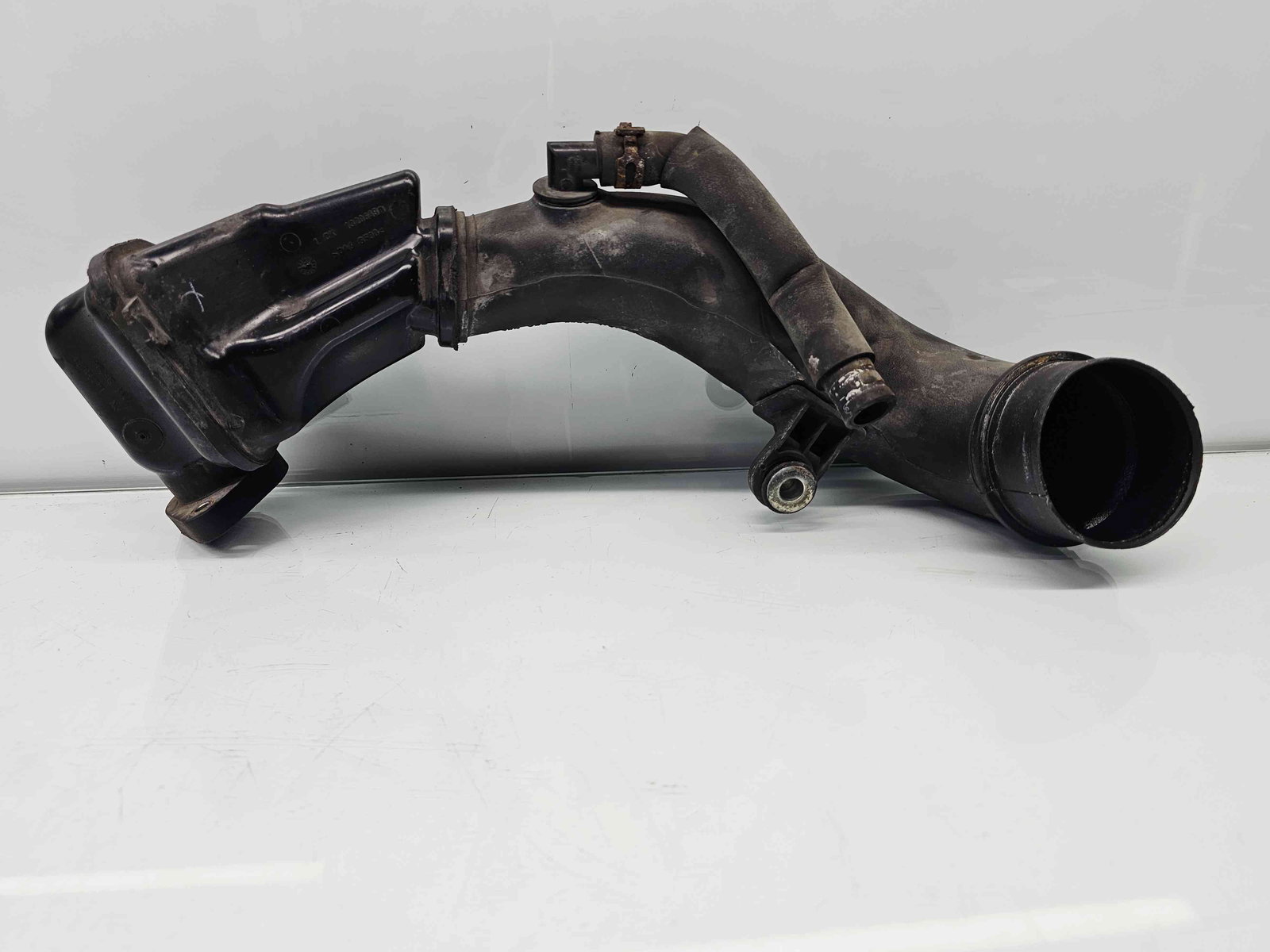 Tub admisie aer Opel Movano B F3500 (L2 H2) [Fabr 2010-2022] 8200858600D 2.3 dCi M9T-870 96KW / 130CP - imagine 5