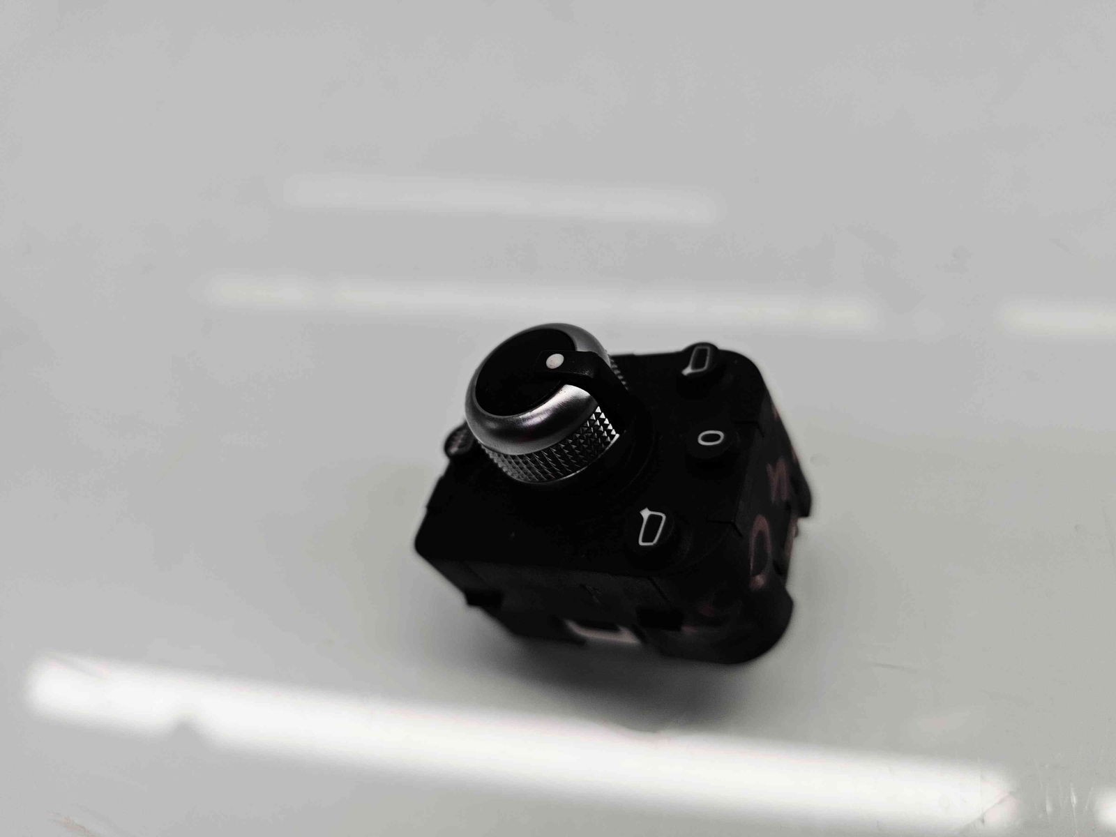 Buton reglaj oglinzi AUDI A5 Sportback (F5A, 9T) [Fabr 2016-prezent] 4M0959565H - imagine 2