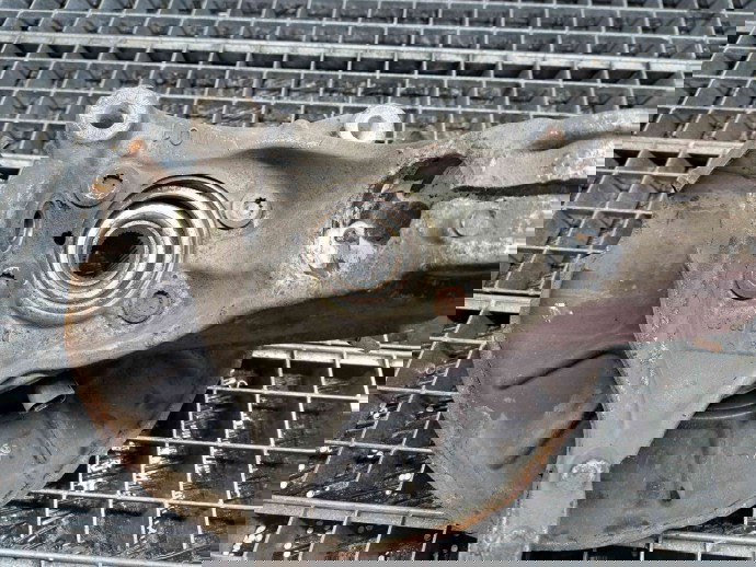 Fuzeta fata dreapta Volkswagen Passat B7 (362) [Fabr 2010-2014] OEM 2.0 TDI CFFB  