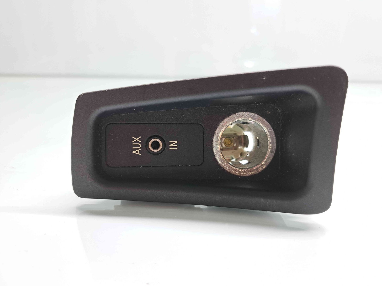 Conector auxiliar USB Bmw X3 (E83) [Fabr 2003-2009] 6930561 - imagine 1