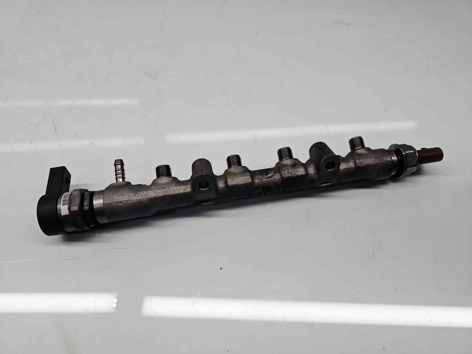 Rampa injectoare Volkswagen Polo (6R) [Fabr 2009-2016] 03P089 1.2 TDI CFWA 55KW / 75CP - imagine 2