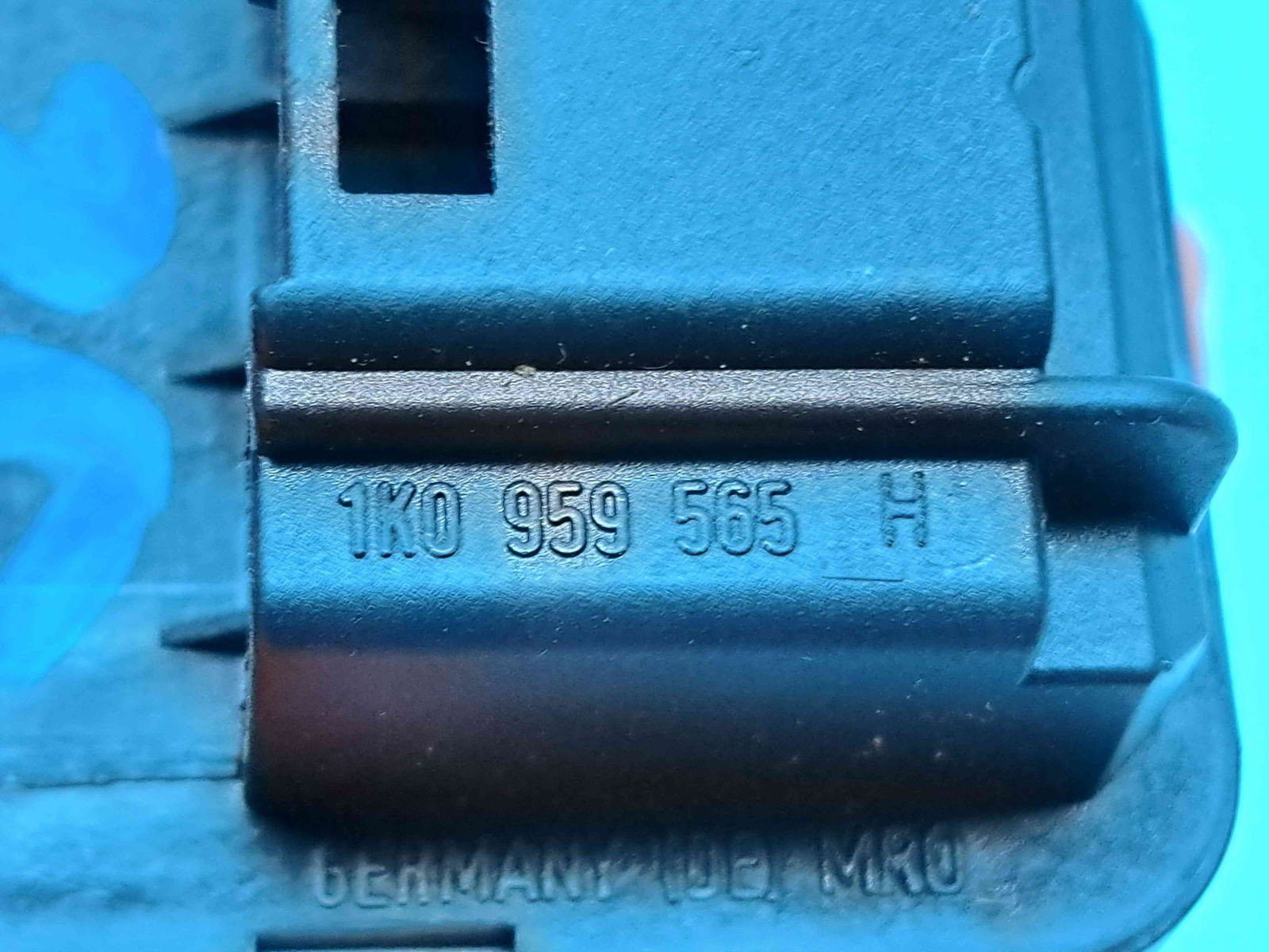 Buton reglaj oglinzi Volkswagen Passat B6 (3C2) [Fabr 2005-2010] 1K0959565H - imagine 2