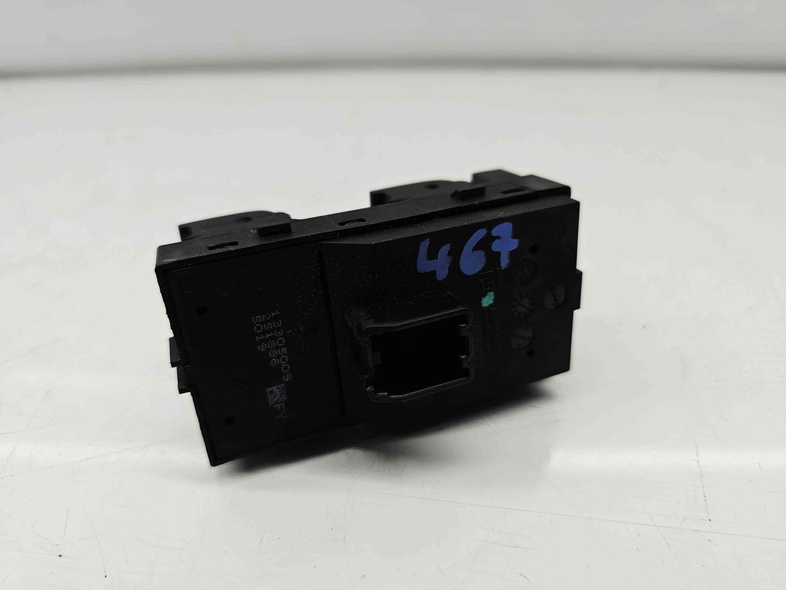 Butoane comanda geamuri sofer Opel Astra J [Fabr 2009-2015] 13305009 - imagine 2