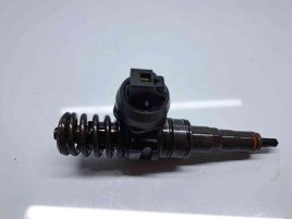 Injector   Volkswagen Passat B6 (3C2) [Fabr 2005-2010] 03G130073BN 1.9 TDI BLS 77KW / 105CP