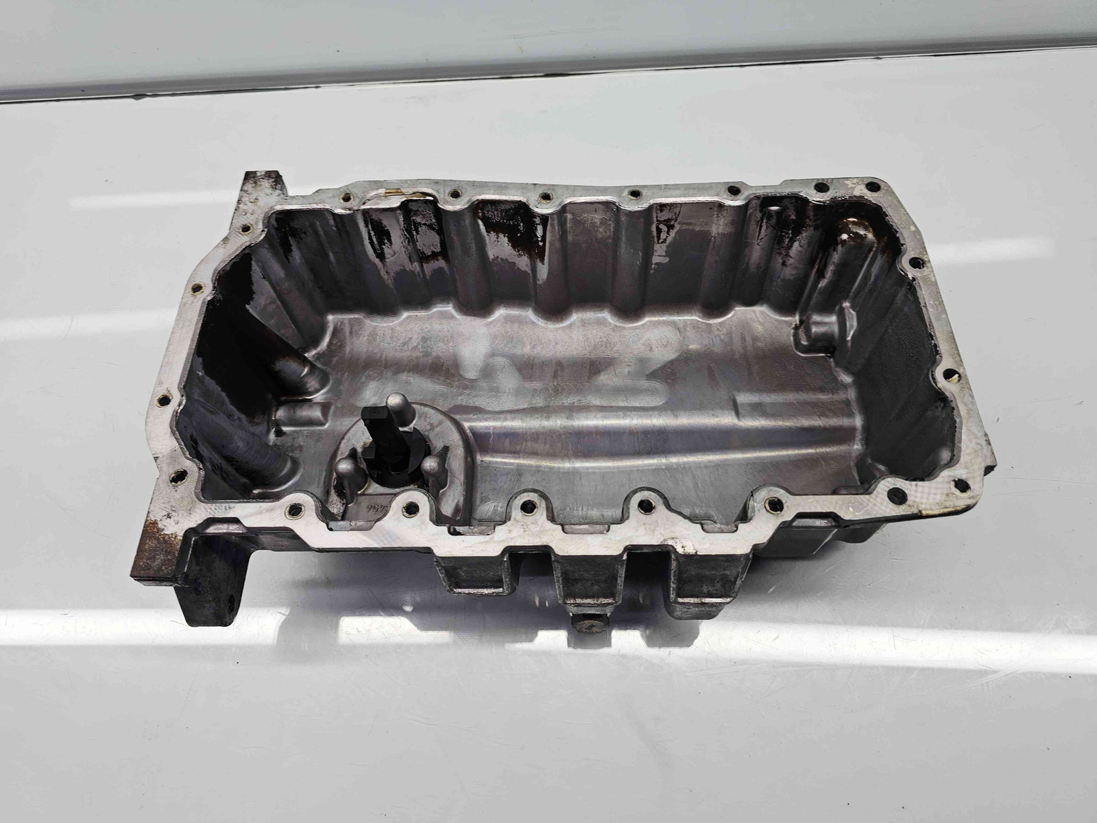 Baie ulei Skoda Octavia 2 Combi (1Z5) [Fabr 2004-2013] Facelift 03C103601H 2.0 TDI CEGA 125KW / 170CP - imagine 6