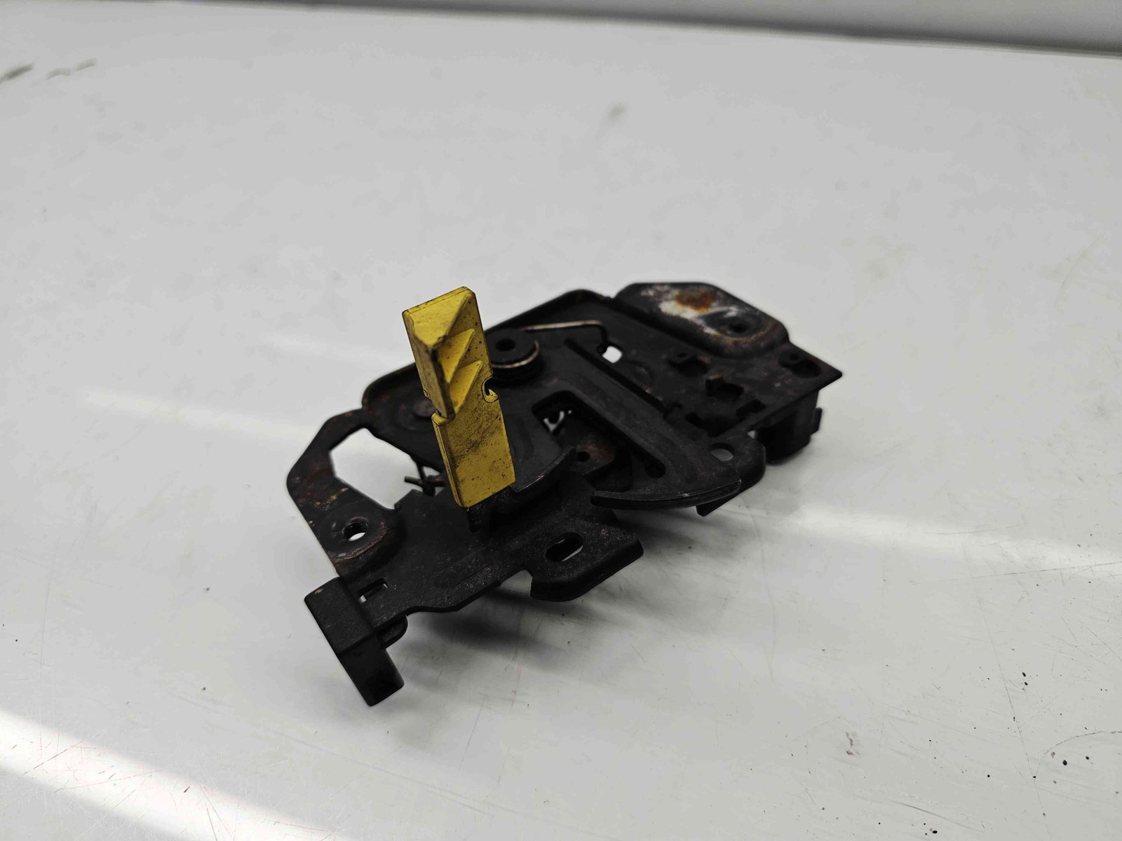 Broasca capota Ford Fiesta 8 [Fabr 2017-2025] OEM - imagine 2