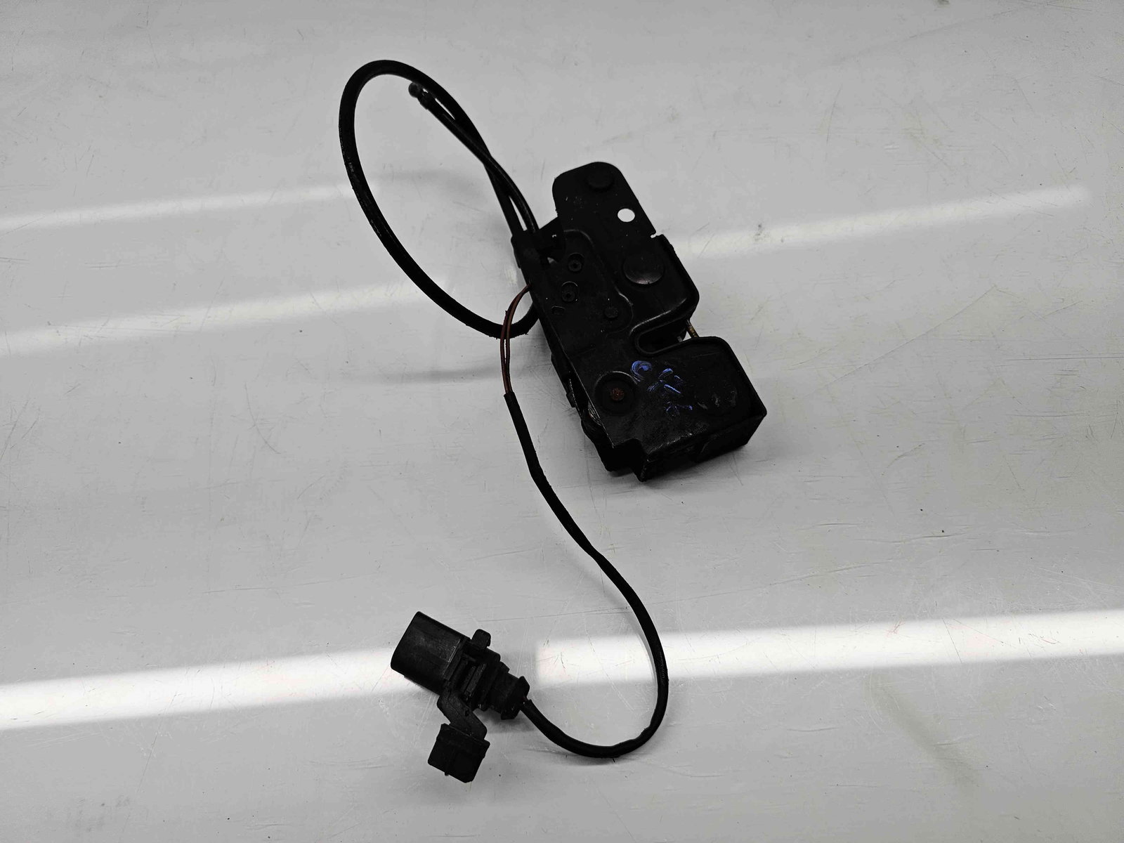 Broasca capota Audi Q7 (4LB) [Fabr 2006-2014] Facelift OEM - imagine 3