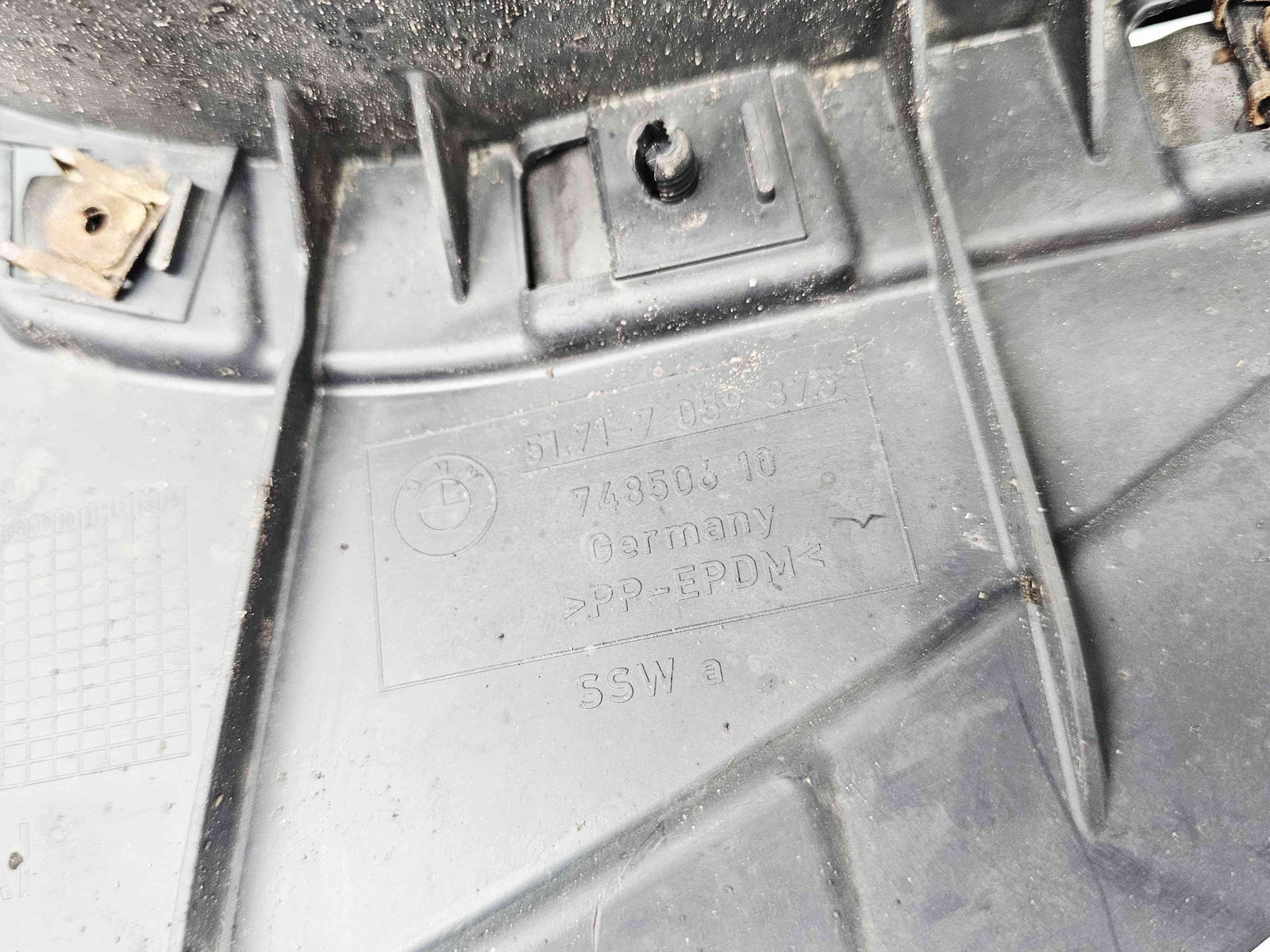 Carenaj roata stanga fata Bmw 1 (E81, E87) [Fabr 2004-2010] 7059375 - imagine 2