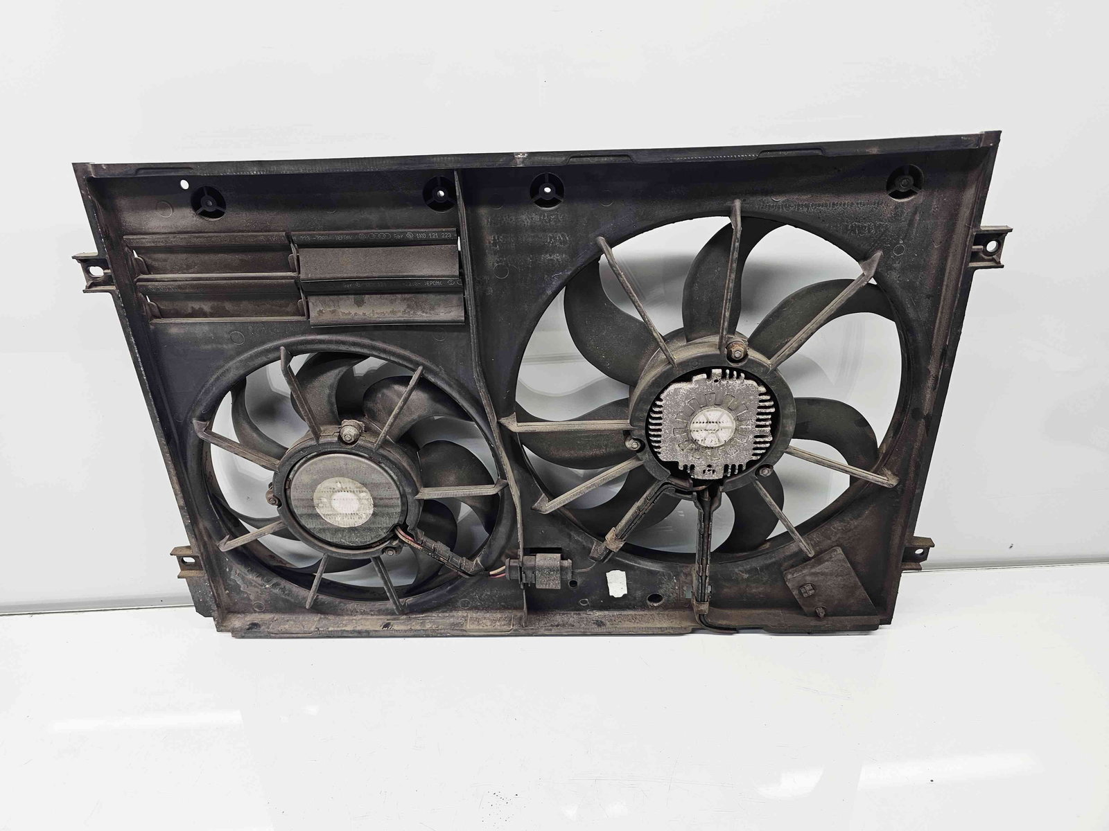 Electroventilator Volkswagen Passat B6 (3C2) [Fabr 2005-2010] 1K0121207AT 2.0 TDI CBAB 103KW / 140CP - imagine 1