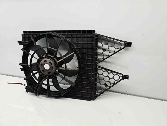 Electroventilator Skoda Fabia 2 Combi (5J, 545) [Fabr 2007-2014] 6R0121207A 1.6 TDI CAYC 77KW / 105CP
