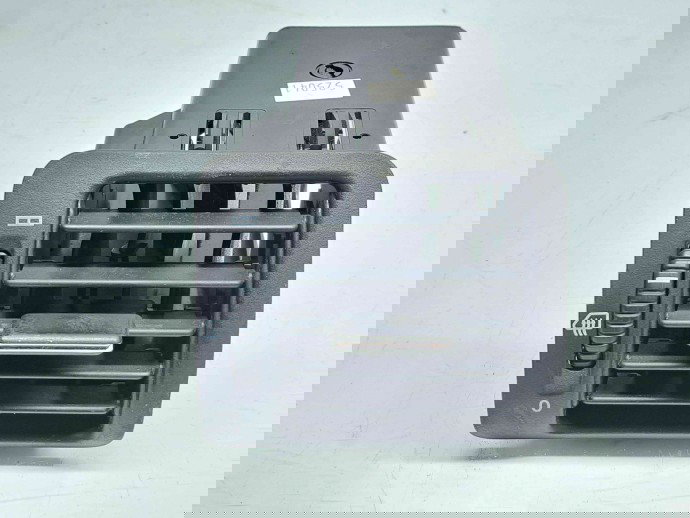  Grila aerisire dreapta Mercedes Clasa ML (W163) [Fabr 1998-2005] A1638300254