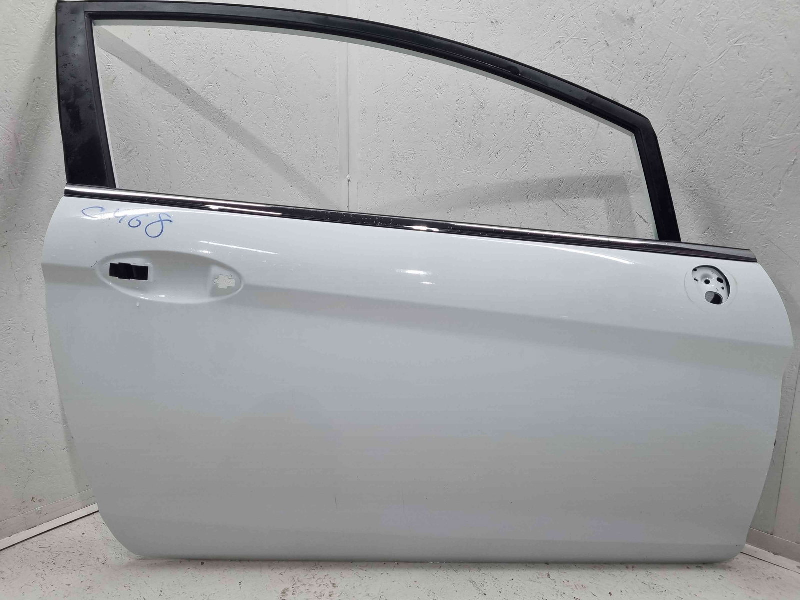 Usa dreapta fata Ford Fiesta 6 facelift [Fabr 2008-2019] Frozen White - imagine 5