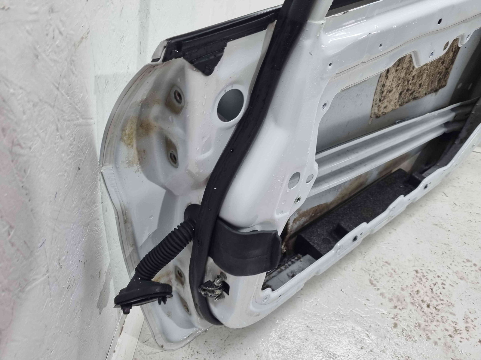 Usa dreapta fata Ford Fiesta 6 facelift [Fabr 2008-2019] Frozen White - imagine 8