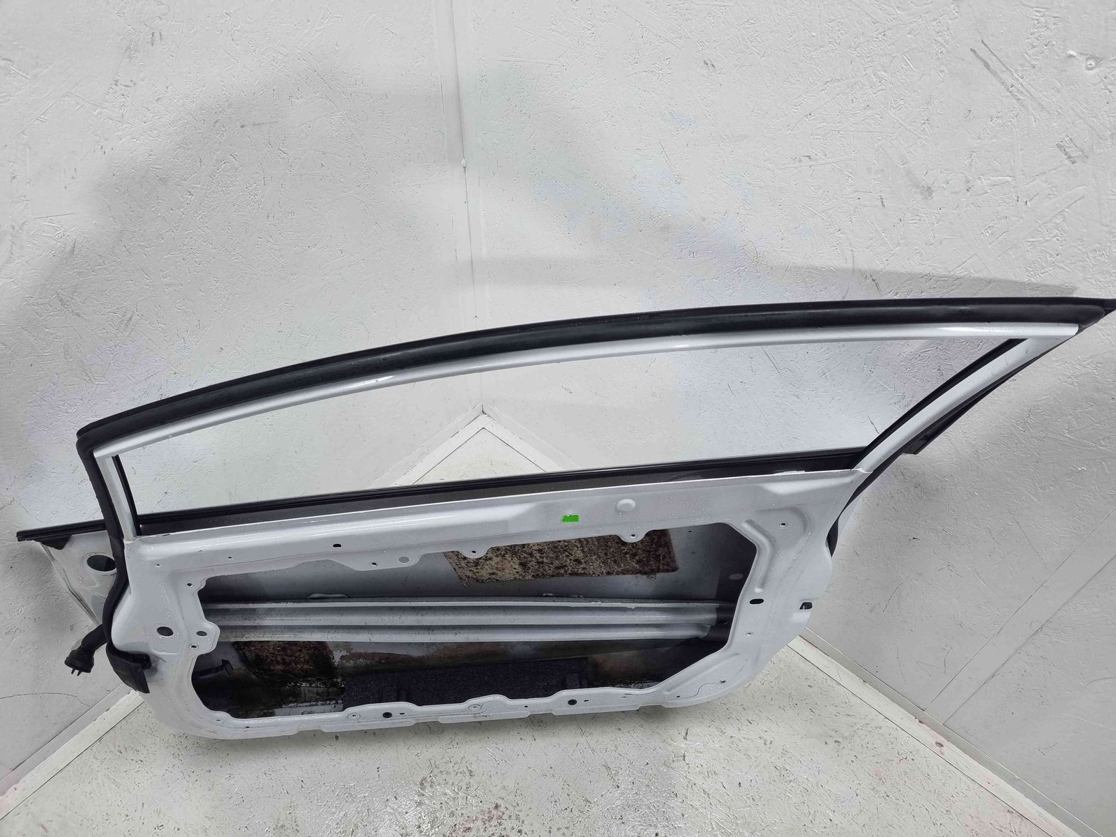 Usa dreapta fata Ford Fiesta 6 facelift [Fabr 2008-2019] Frozen White - imagine 10