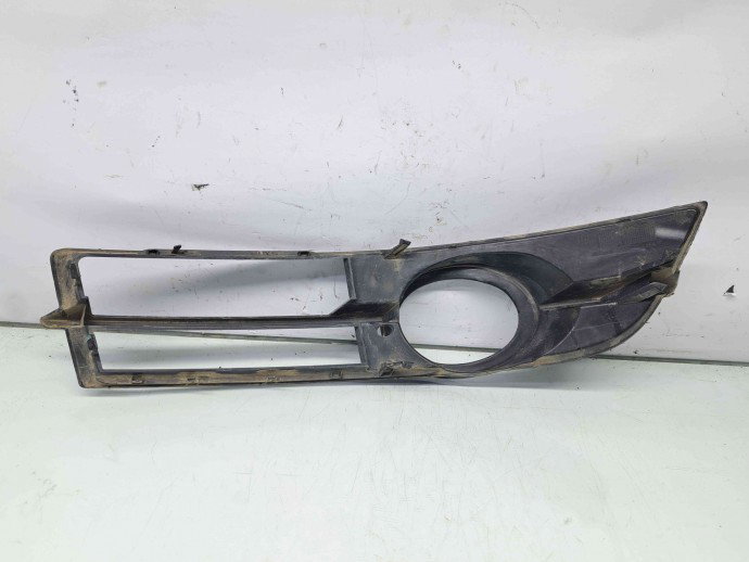 Grila proiector stanga Audi A6 (4F2, C6) [Fabr 2004-2010] OEM