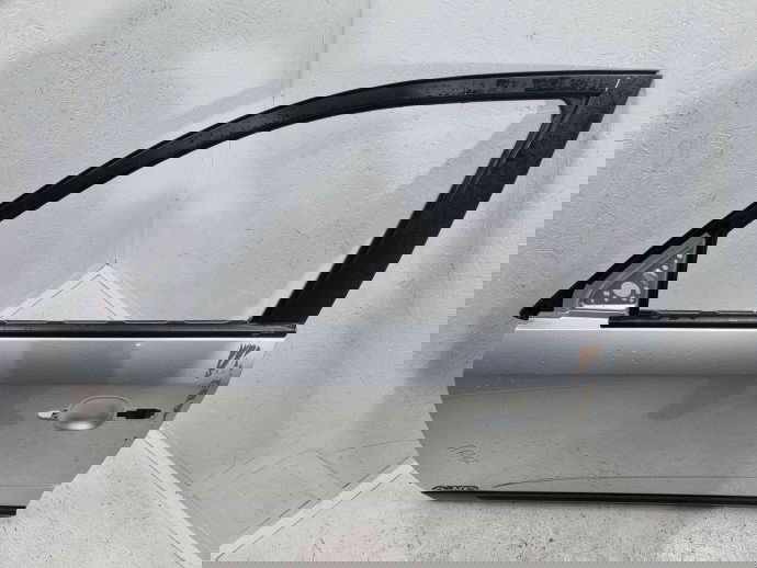 Usa stanga fata Kia Sorento 2 [Fabr 2009-2015] BRIGHT SILVER