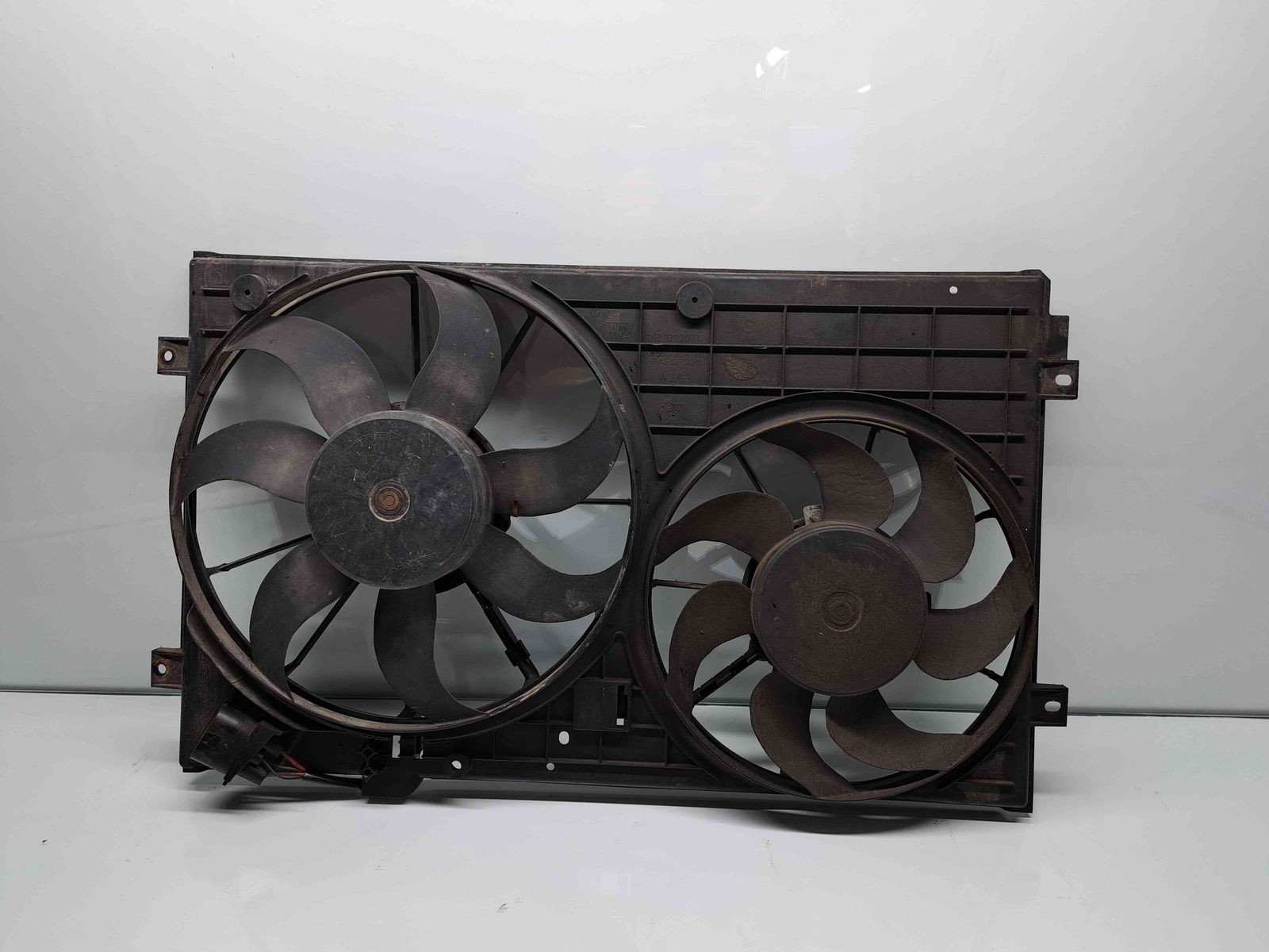 Electroventilator Volkswagen Touran (1T1, 1T2) [Fabr 2003-2010] 1K0121207T 1.9 TDI BKC 77KW / 105CP - imagine 1