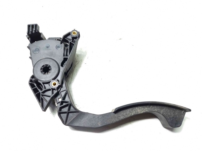 Pedala acceleratie 180022703R Dacia Logan 2 1.5 K9K 2012-2022