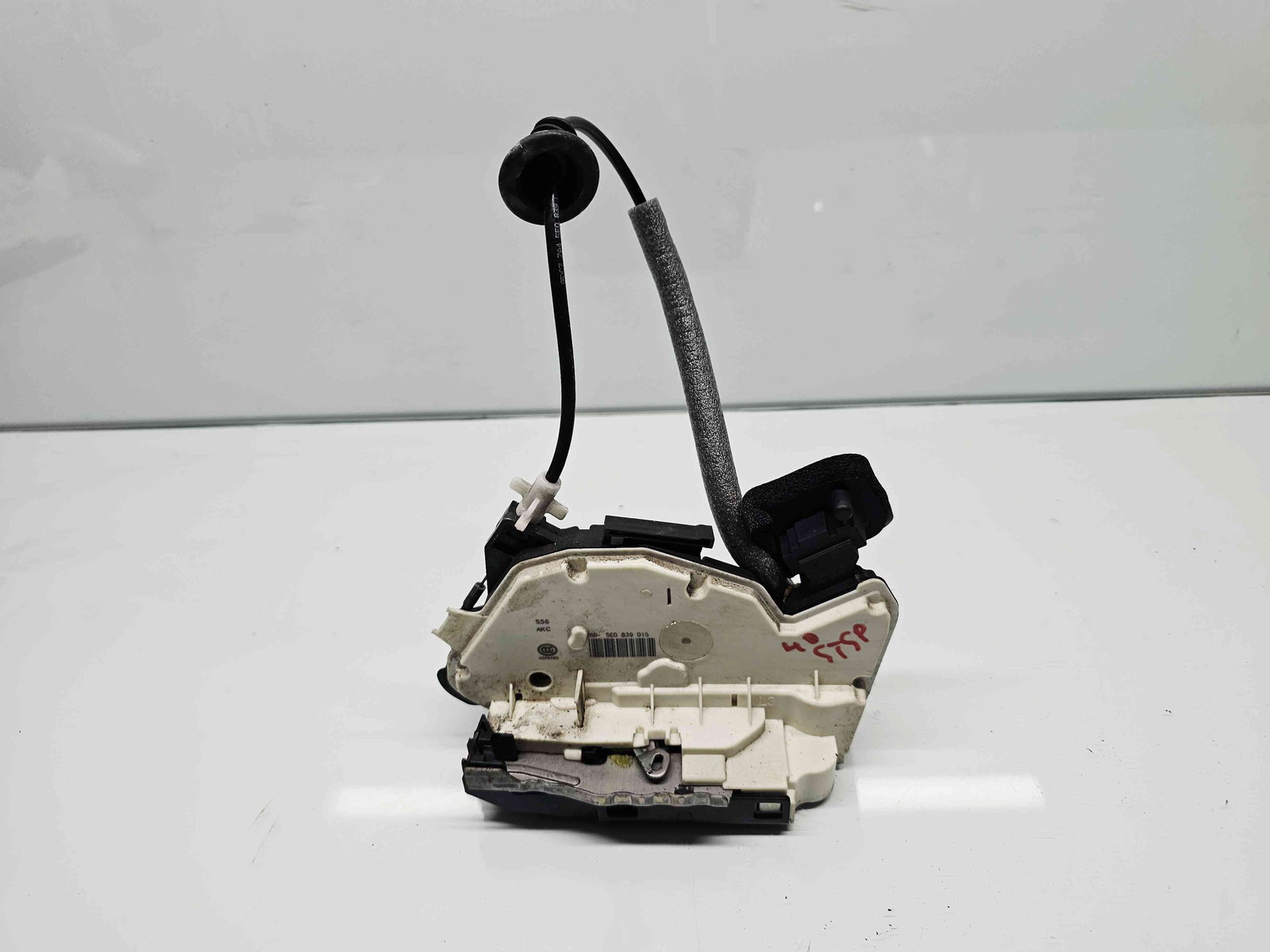 Broasca usa stanga spate Skoda Octavia 3 Combi (5E5) [Fabr 2012-prezent] 5E0839015 - imagine 1