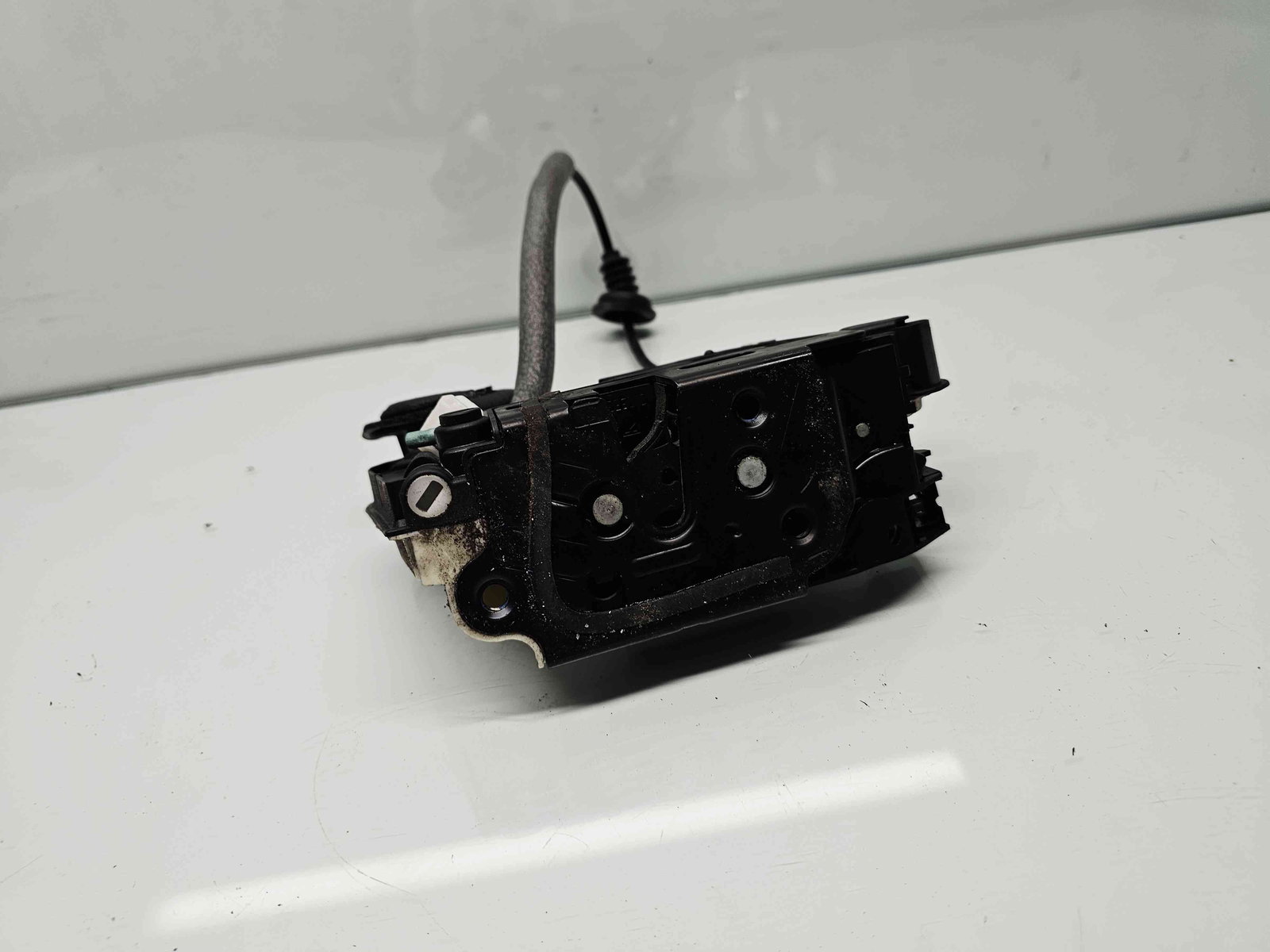 Broasca usa stanga spate Skoda Octavia 3 Combi (5E5) [Fabr 2012-prezent] 5E0839015 - imagine 6