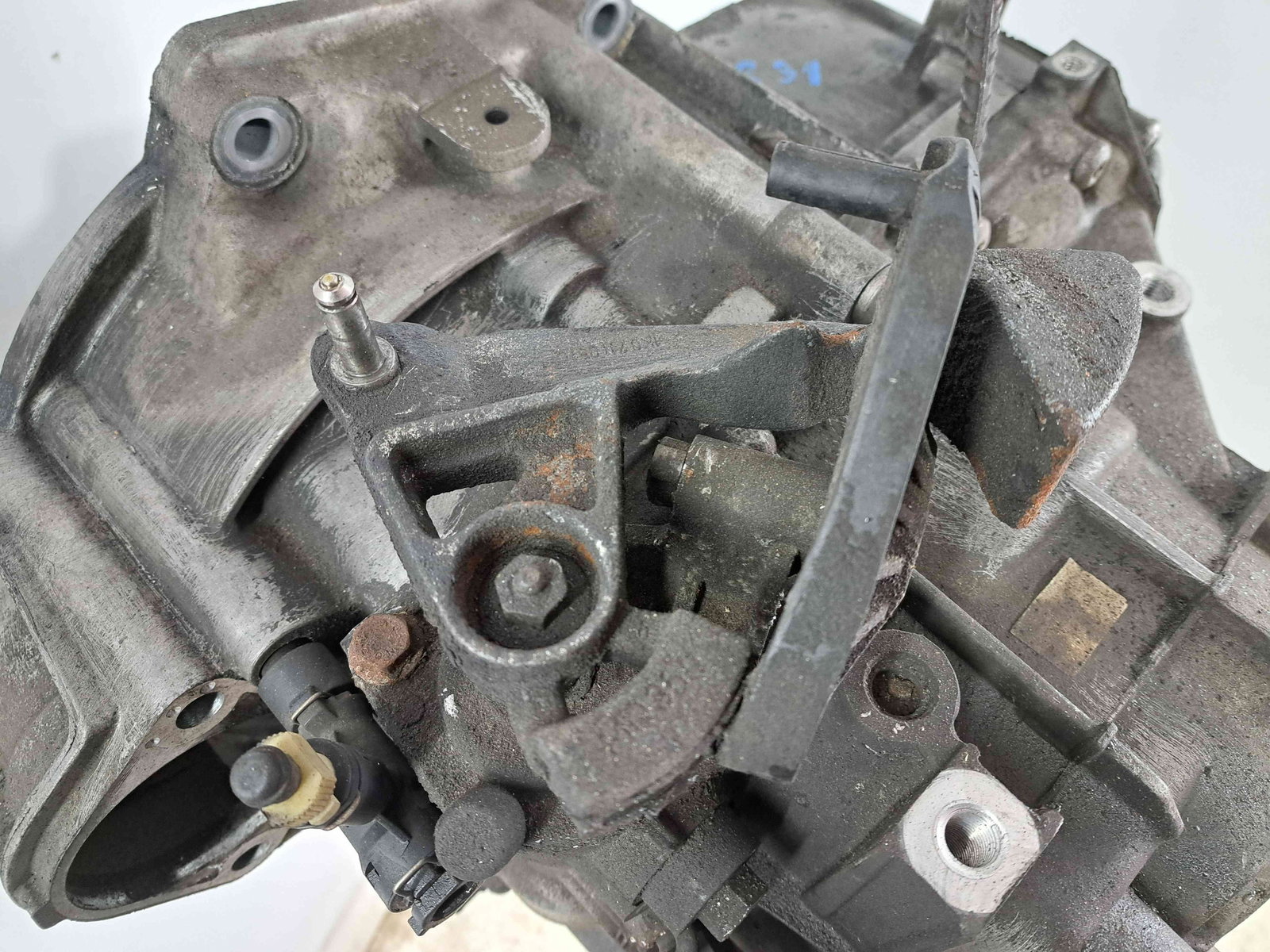 Cutie viteze manuala 6 trepte Audi A3 Sportback (8PA) [Fabr 2004-2013] Facelift 2.0 TDI CFFBLNZ 103KW / 140CP - imagine 7