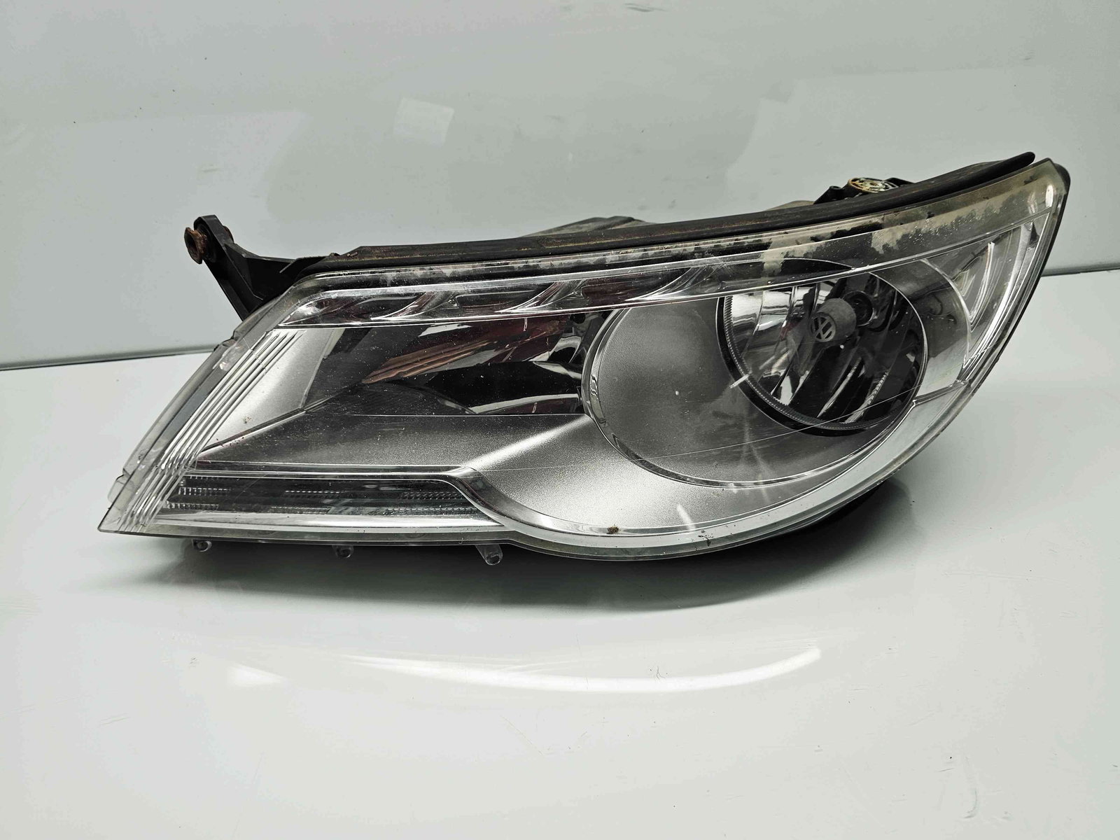 Far stanga Volkswagen Tiguan (5N) [Fabr 2007-2016] 5N2941031G - imagine 1