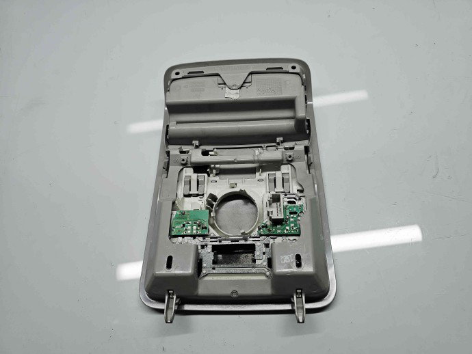  Plafoniera fata Volkswagen Tiguan (5N) [Fabr 2007-2016] 1K0947133D
