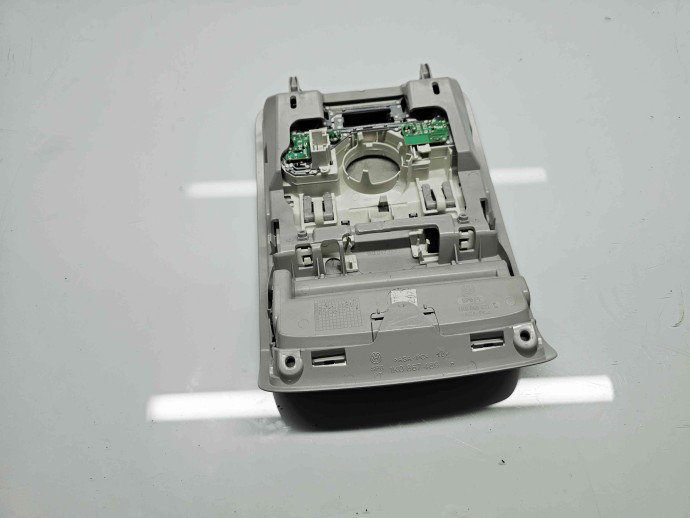  Plafoniera fata Volkswagen Tiguan (5N) [Fabr 2007-2016] 1K0947133D