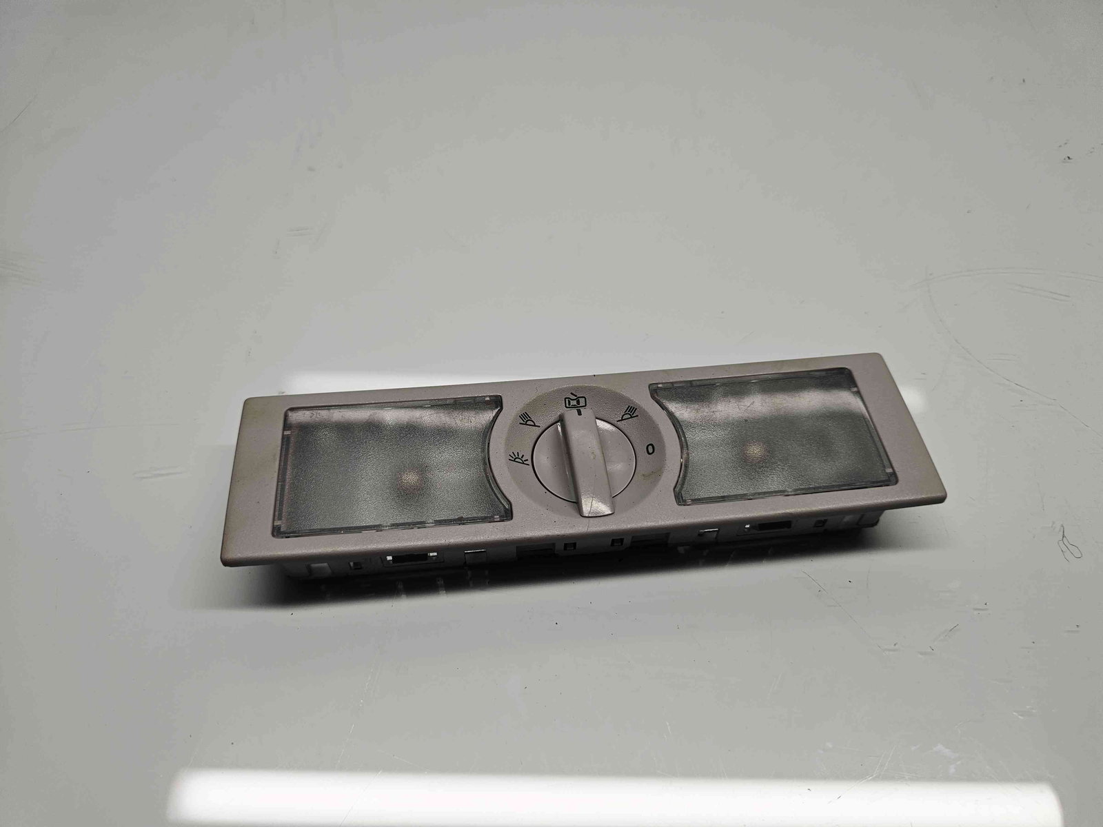 Plafoniera spate Volkswagen Tiguan (5N) [Fabr 2007-2016] 6Q0947291B - imagine 1