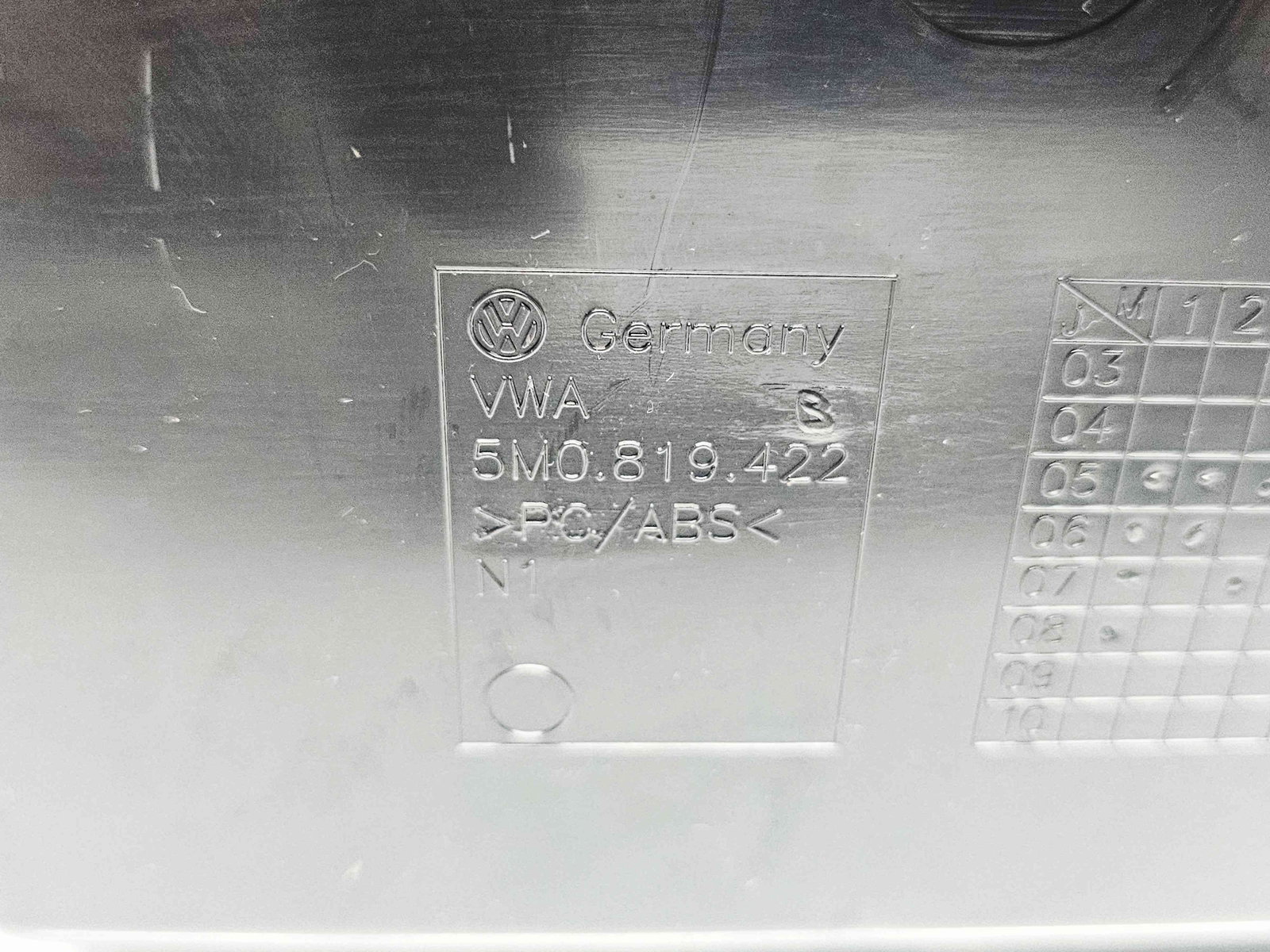 Sertar bord Volkswagen Tiguan (5N) [Fabr 2007-2016] 5M0819422 - imagine 2