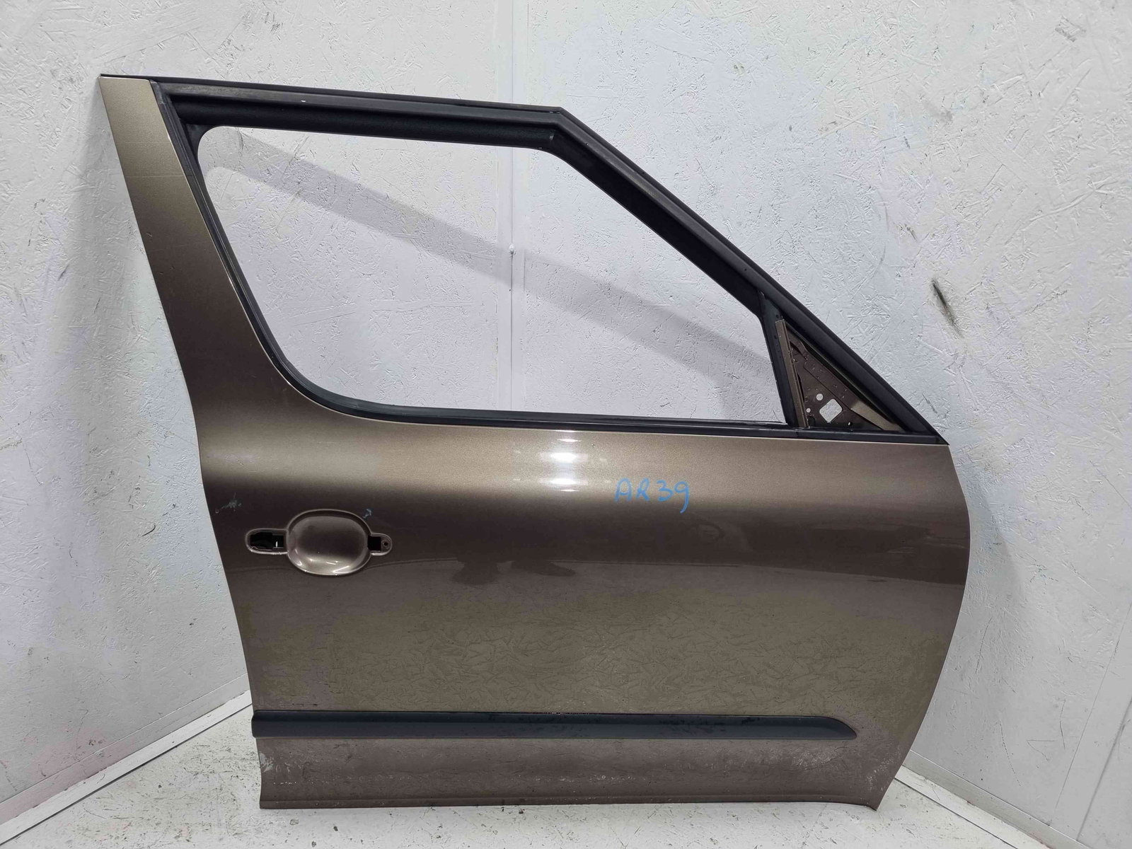 Usa dreapta fata Skoda Yeti (5L) [Fabr 2009-2020] LF8N - imagine 1