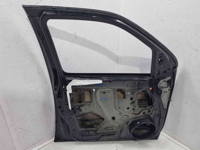 Usa stanga fata Nissan Navara (D40) [Fabr 2005-2014] GN0