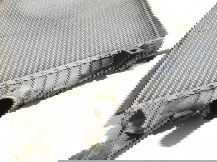 Radiator apa 3M5H8005TK Ford Focus 2 (DA) [Fabr 2004-2012] 1.6 GBDB