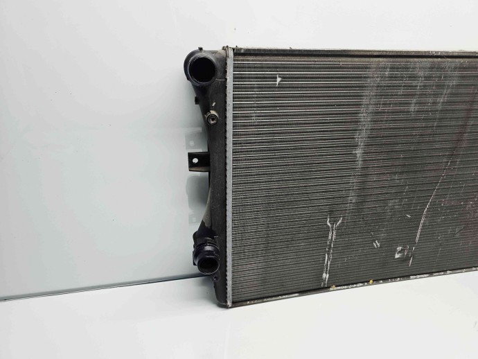 Radiator apa  Volkswagen Golf 5 (1K1) [Fabr 2004-2008] 1K0121253AA 1.9 TDI BXE 77KW / 105CP