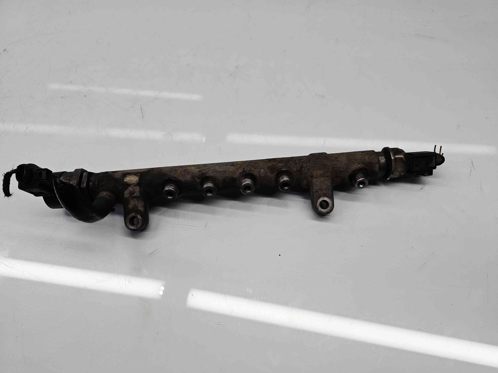 Rampa injectoare Volkswagen Passat B6 (3C2) [Fabr 2005-2010] 03L089G 2.0 TDI CAA 75KW / 102CP - imagine 1