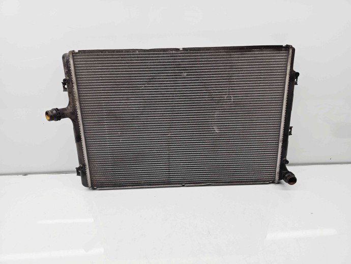 Radiator apa  Skoda Octavia 2 (1Z3) [Fabr 2004-2013] 3C0121253Q 2.0 TDI CBAB 103KW / 140CP