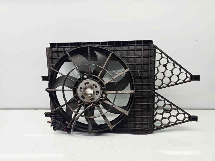 Electroventilator  Seat Ibiza 5 (6J5) [Fabr 2008-2017] 6R0121217A 1.4 Benz CGGB 63KW / 86CP
