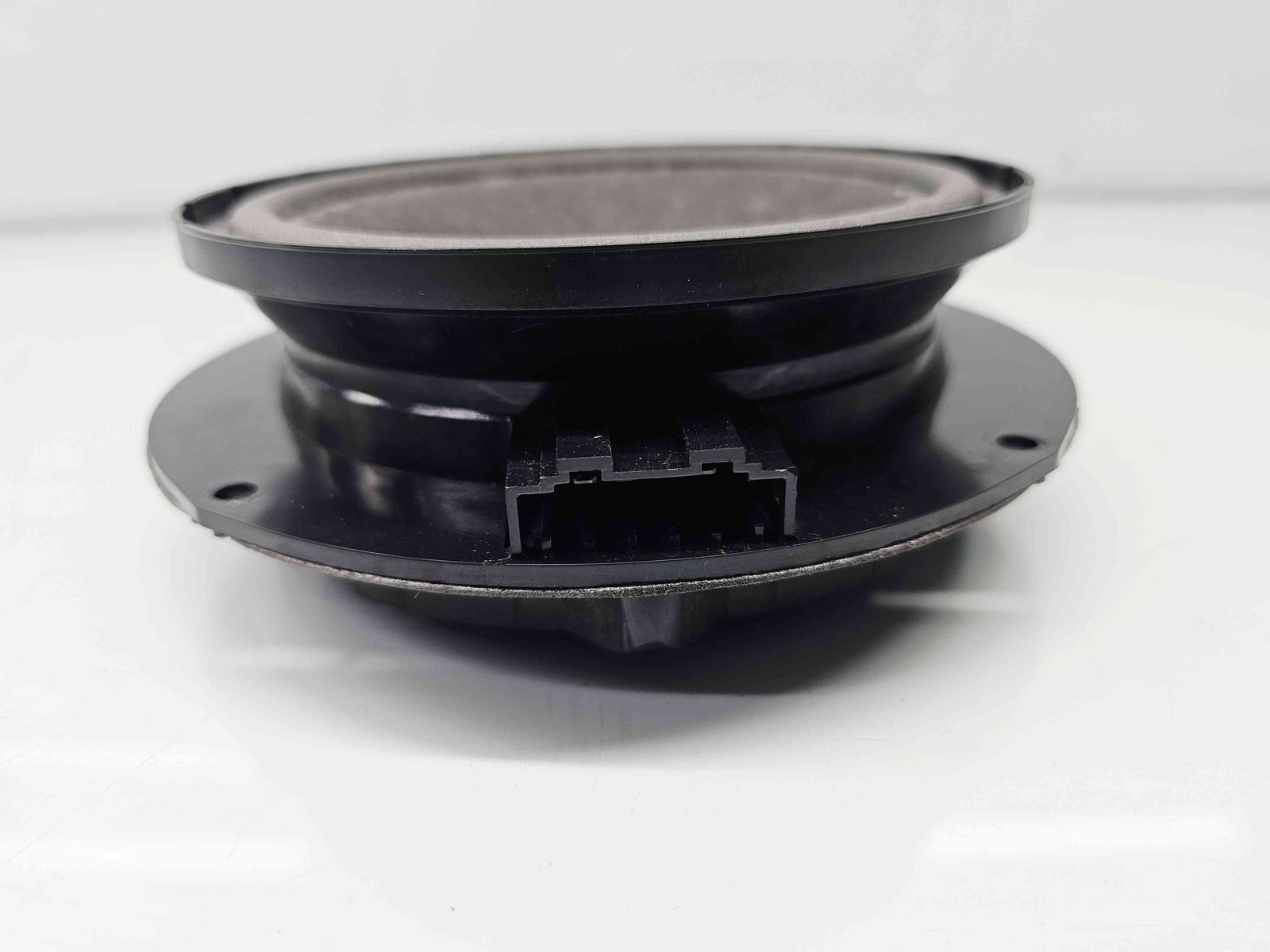 Boxa stanga spate Skoda Yeti (5L) [Fabr 2009-2020] 5L0035411J - imagine 2