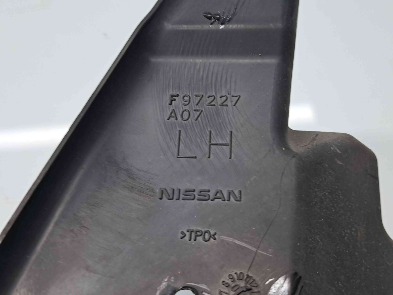 Deflector aer Nissan Navara (D40) [Fabr 2005-2014] F97227A07 - imagine 5