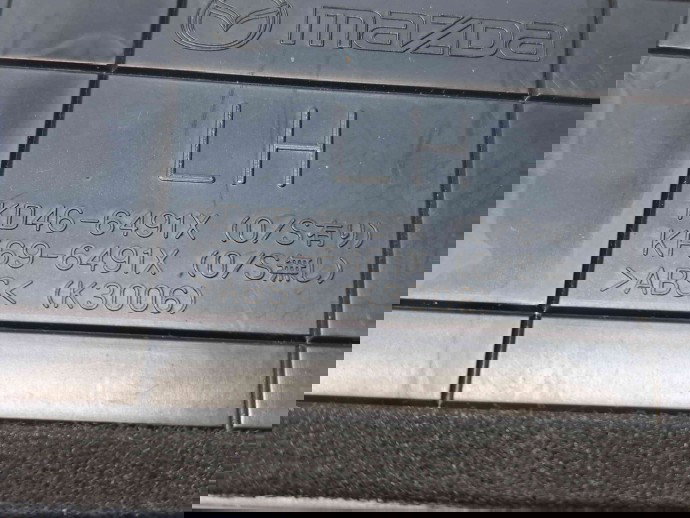  Grila aerisire centrala MAZDA CX-5 (KE) [Fabr 2011-2016] KD46-6491X