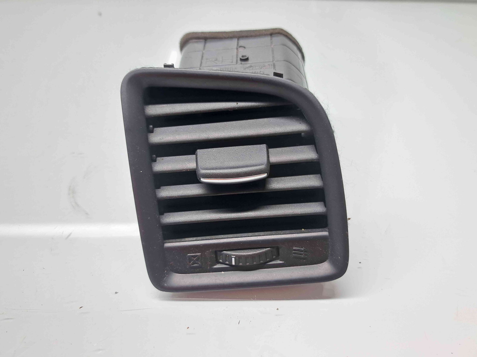 Grila aerisire dreapta MAZDA CX-5 (KE) [Fabr 2011-2016] KD4564730 - imagine 1