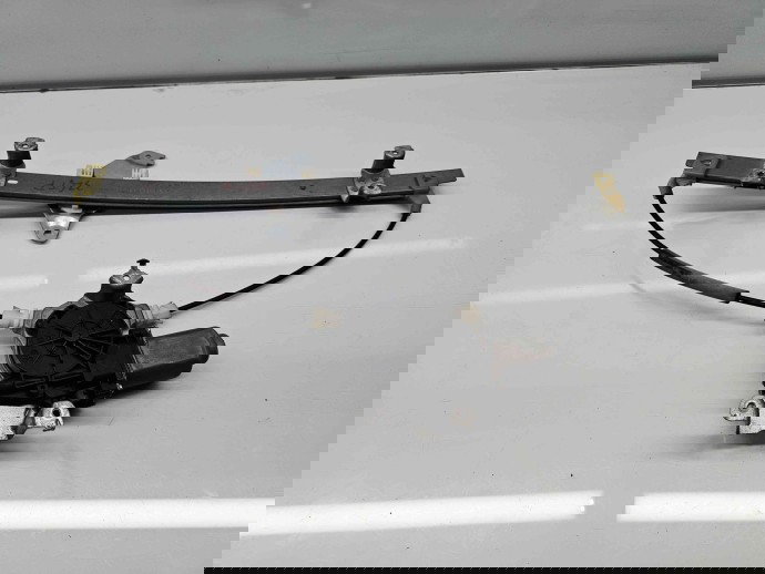 Macara electrica geam stanga fata Nissan Navara (D40) [Fabr 2005-2014] ARM119029