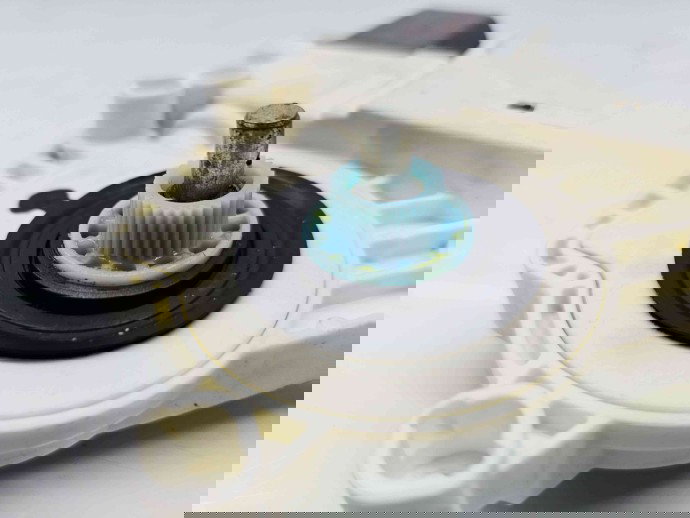 Motoras geam dreapta spate Skoda Yeti (5L) [Fabr 2009-2020] 5L0969812A