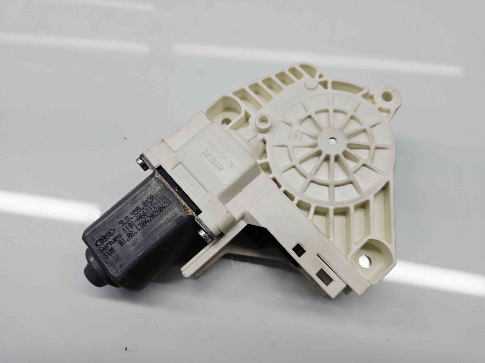 Motoras geam dreapta spate Skoda Yeti (5L) [Fabr 2009-2020] 5L0969812A - imagine 4