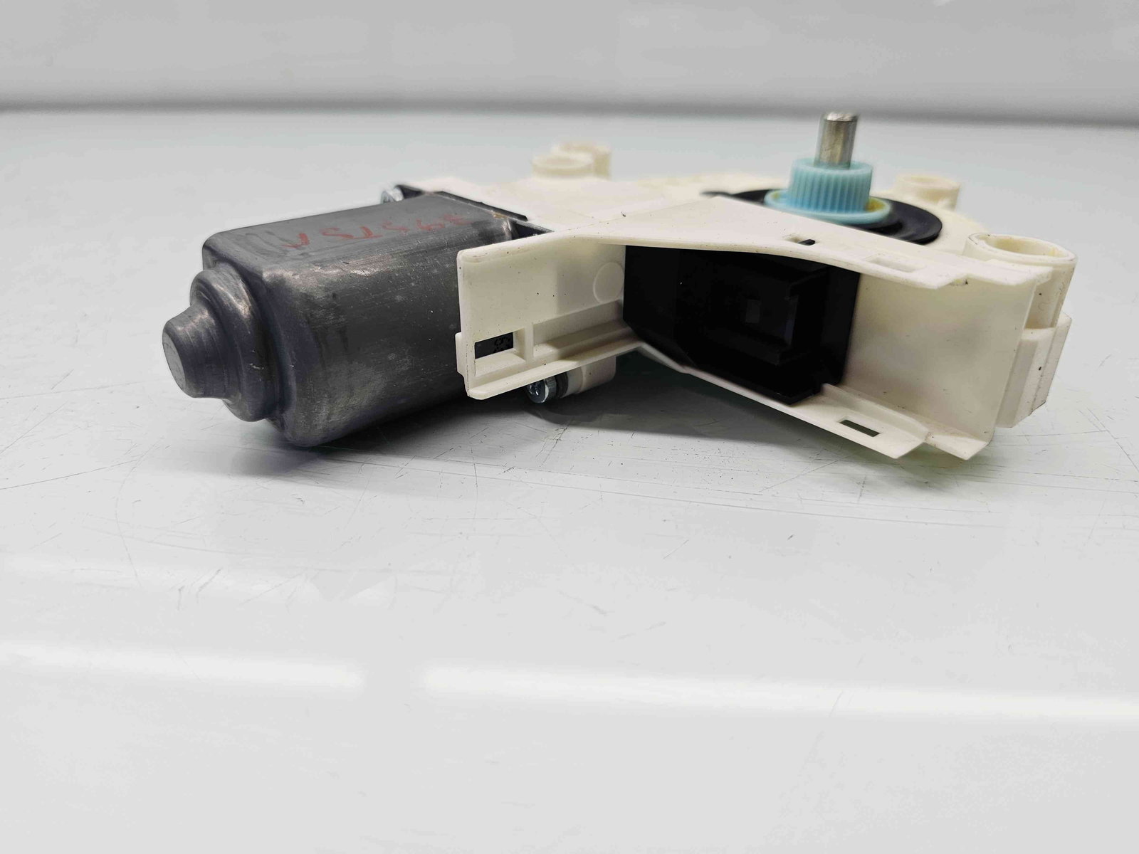 Motoras geam stanga spate Skoda Yeti (5L) [Fabr 2009-2020] 5L0959811A - imagine 3