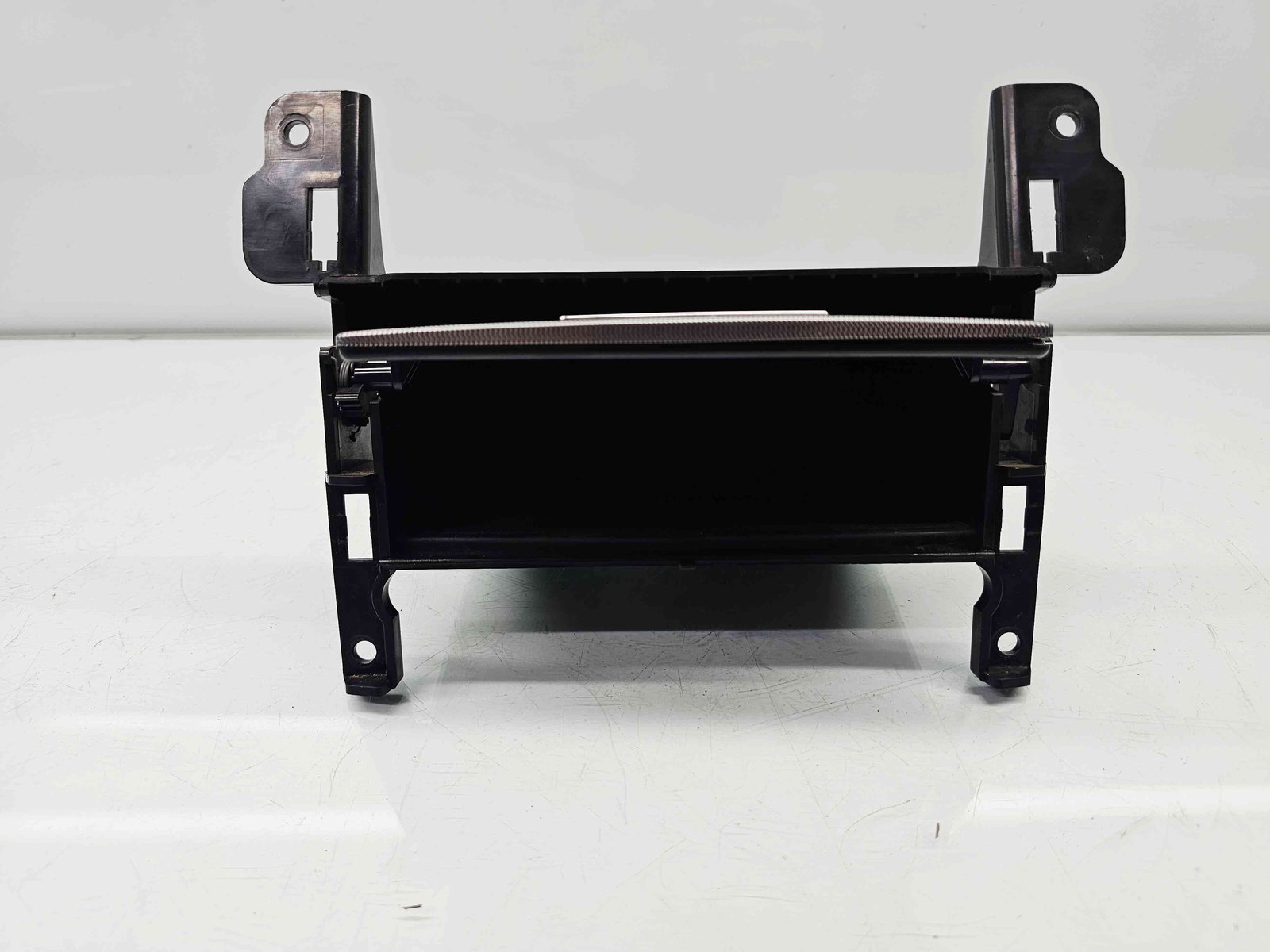 Sertar bord Nissan Navara (D40) [Fabr 2005-2014] 684755X00A - imagine 2