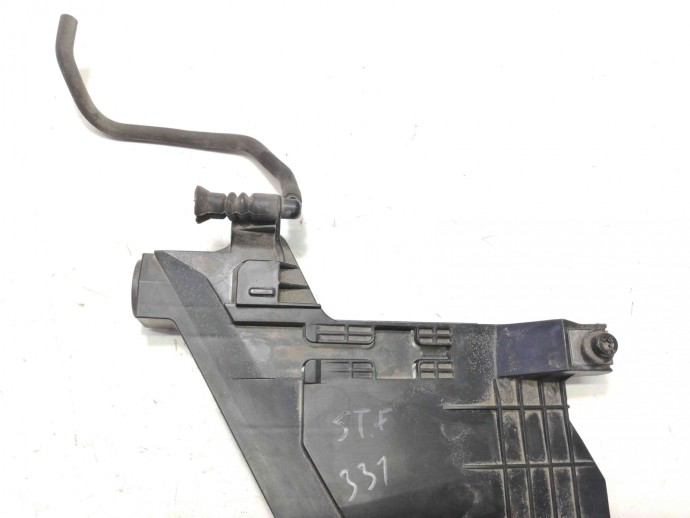 Suport far stanga 8T0805607L Audi A5 2.0 CAHA 2007-2015